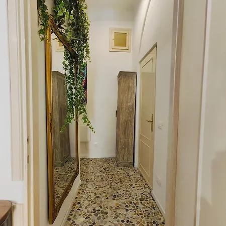 Apartment La Casetta Nella Corte Lucca